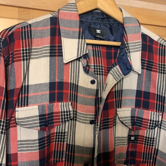 DC (M) - Picture 4 of 14